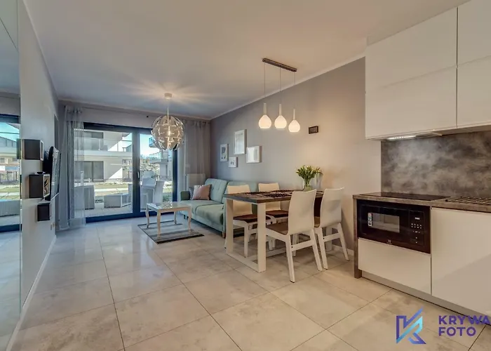 Gardenia Sea Side Topaz 6