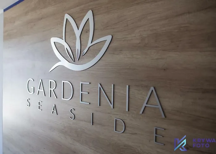 Gardenia Sea Side Topaz 6